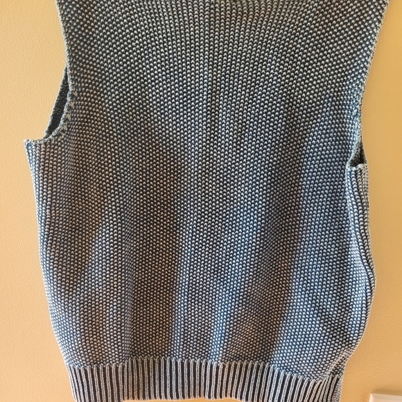 Nwt Knit cotton sleeveless sweater - Picture 2 of 12